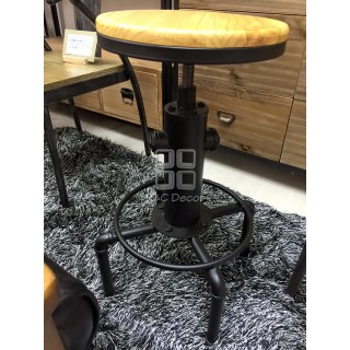 RC-8218 Barstool